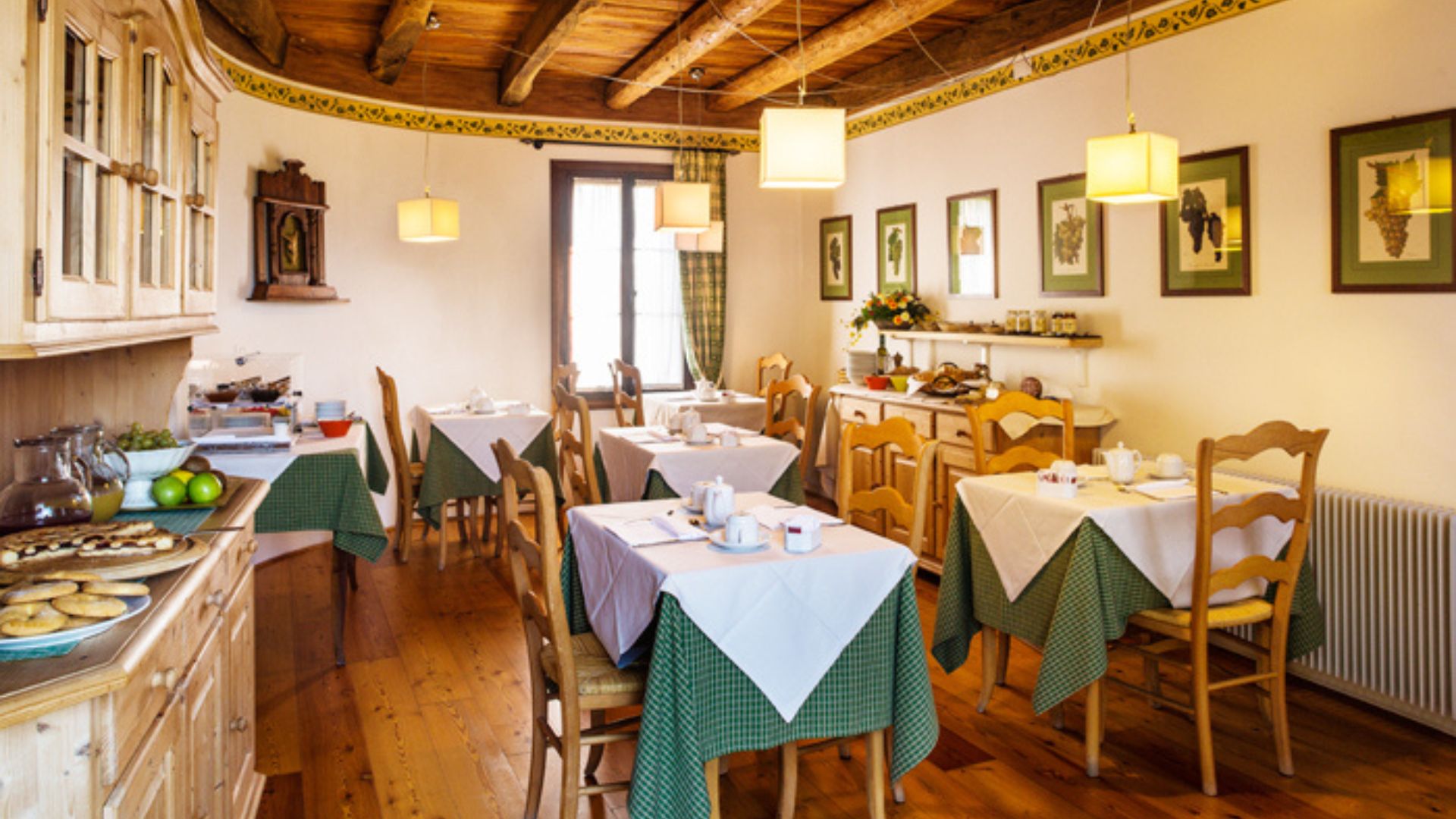 bed-and-breakfast-gastaldo-di-rolle-sala-colazioni